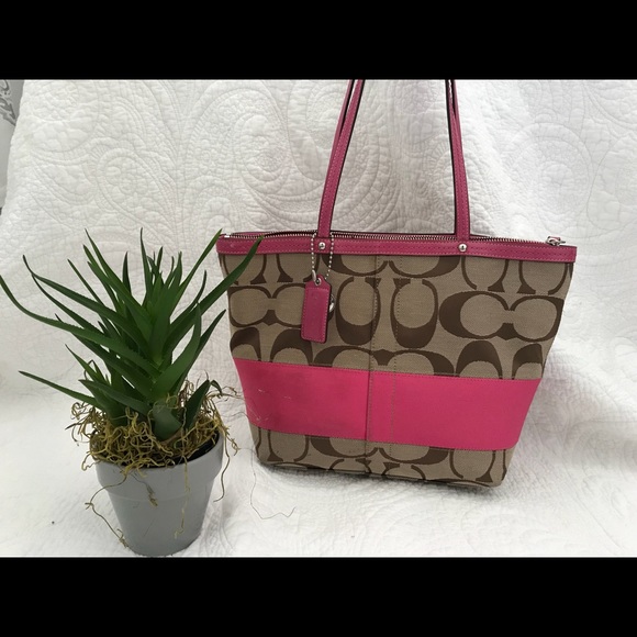 Coach purse - Picture 3 of 4